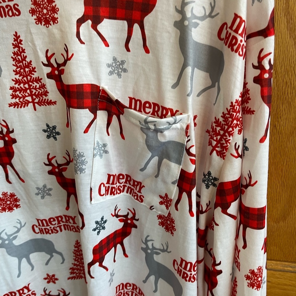MERRY CHRISTMAS pajamas. Soft and comfy. Unisex